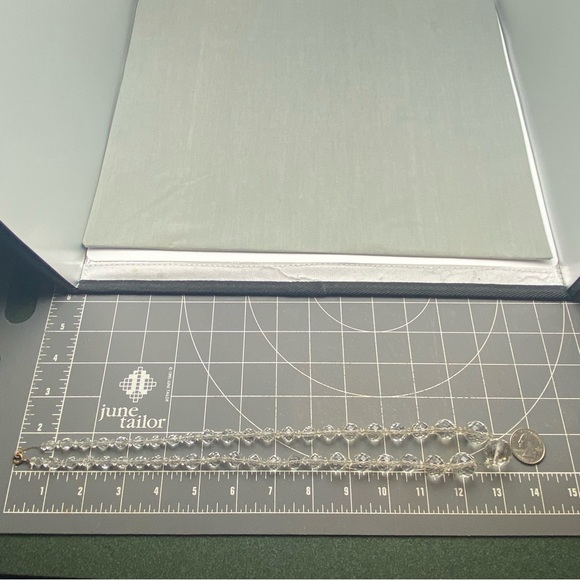 Vintage Faceted Glass Graduated Bead Necklace Timeless Elegance - Picture 8 of 8